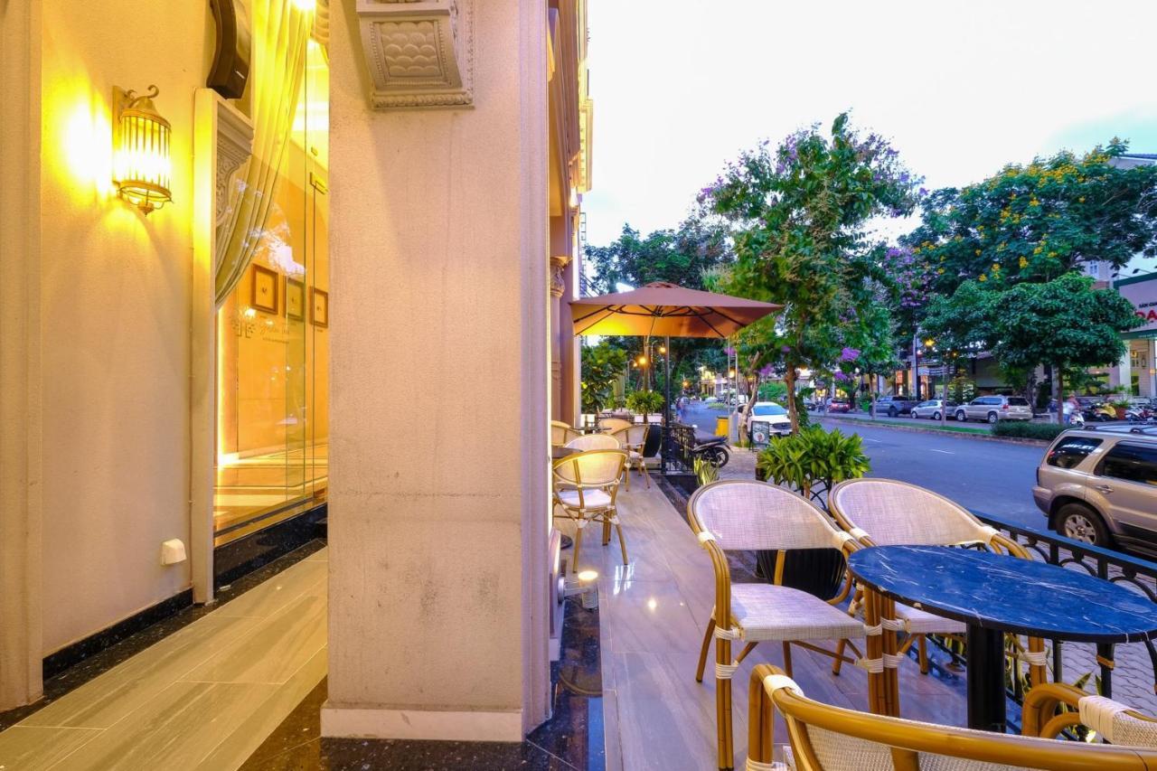 โกลเด้น ทรี โฮเทล แอนด์ อพาร์ตเมนต์ Hotel โฮจิมินห์ซิตี้ ภายนอก รูปภาพ